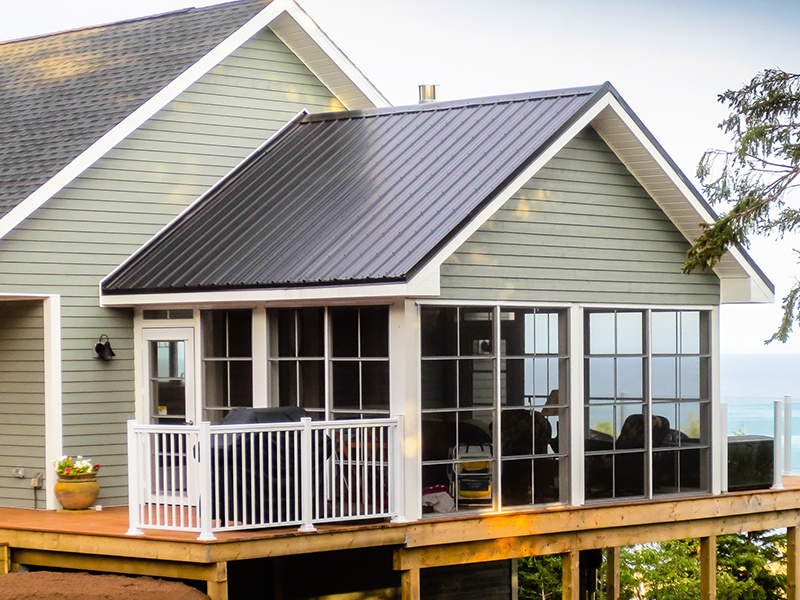 How to build a sunroom on a deck